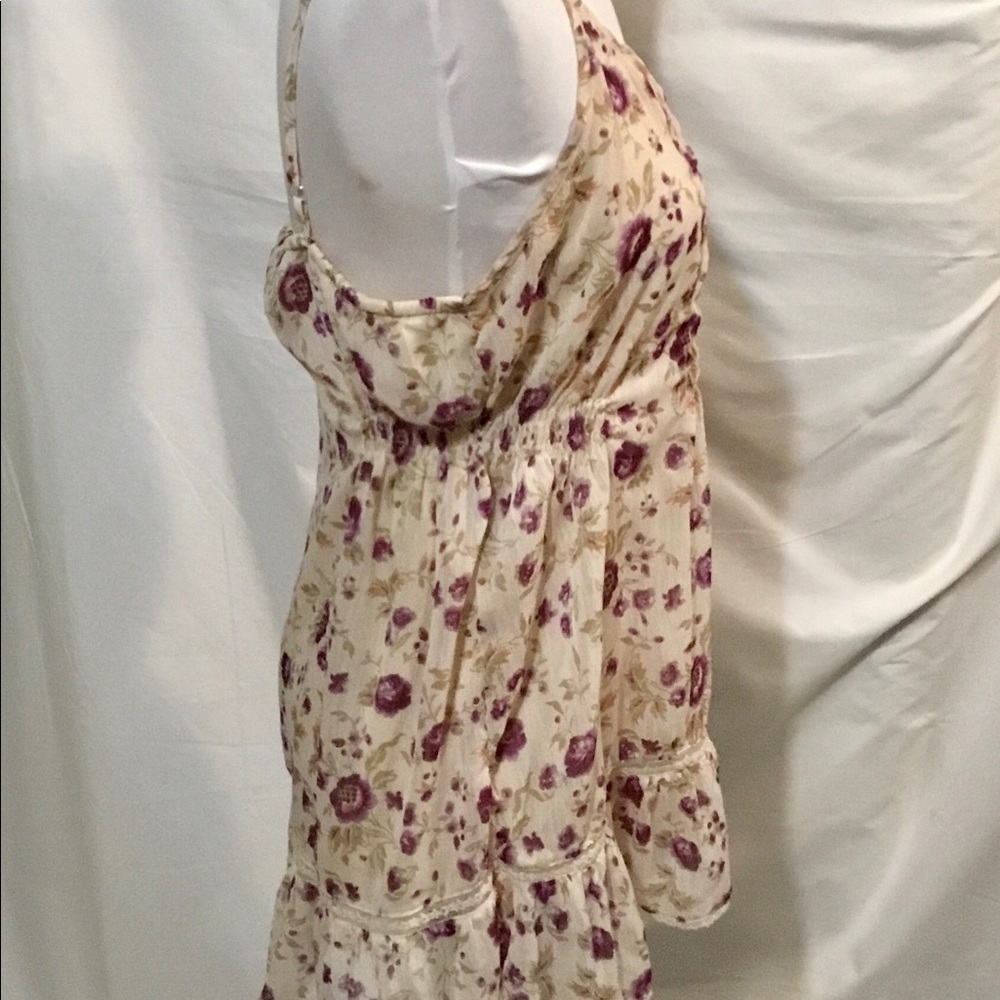 Decree Floral Tank Top - Picture 4 of 5